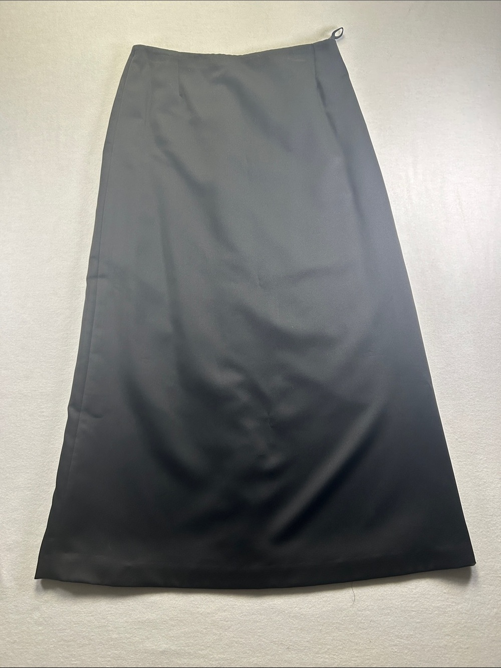 Vera Wang Black Maxi Skirt - Elegant A-Line Silhouette